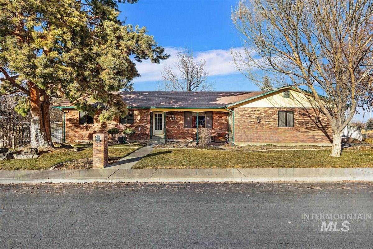 2125 Bitterroot Dr - Photo 1