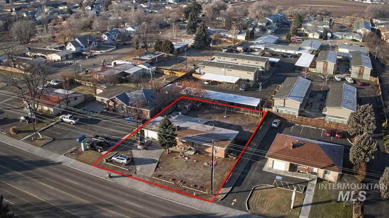 1629 12th Avenue Road - Photo 1