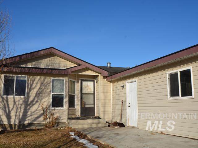1126 E 720 N - Photo 1