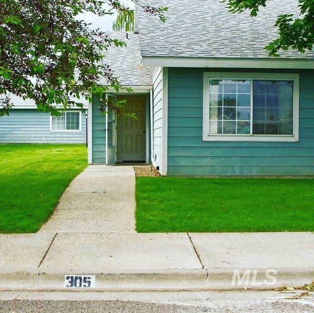 305 6th Street - Photo 1