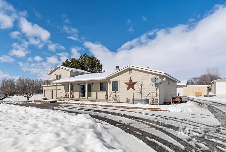 1300 Beverly Ave - Photo 1