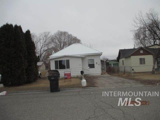711 Miller - Photo 1