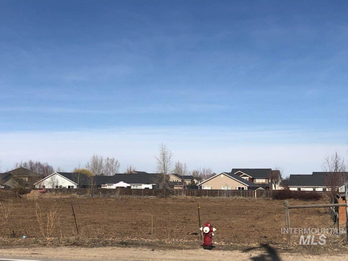 1710 E Amity Rd - Photo 1
