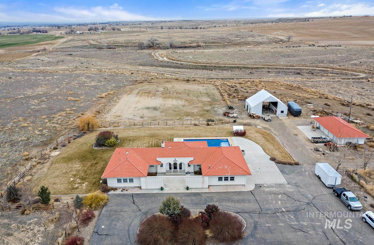 26890 Pearl Road - Photo 1