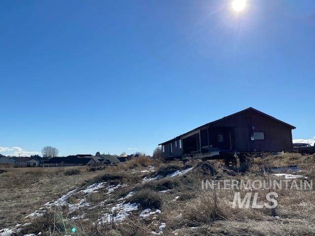 4502 S. Jenny Lane - Photo 1