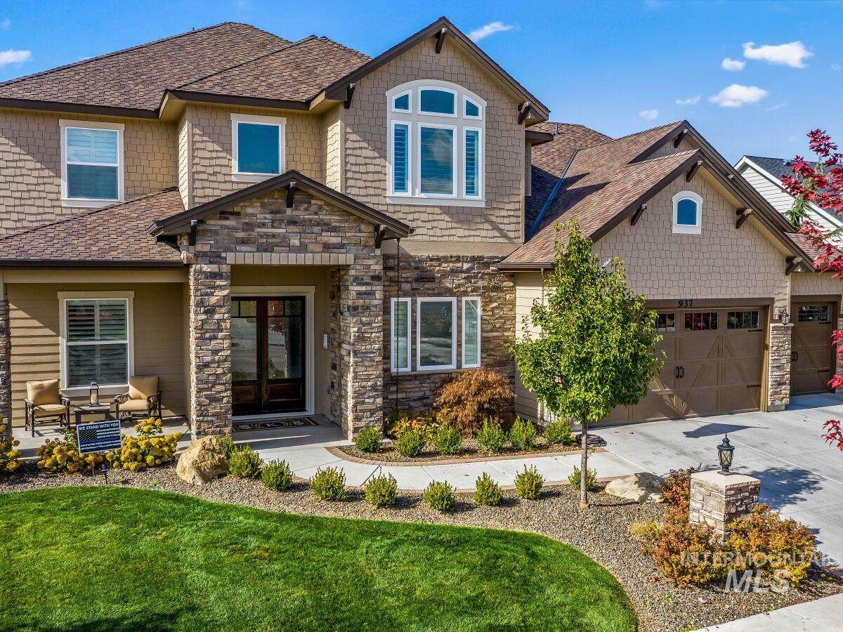 937 Luge Ave - Photo 1