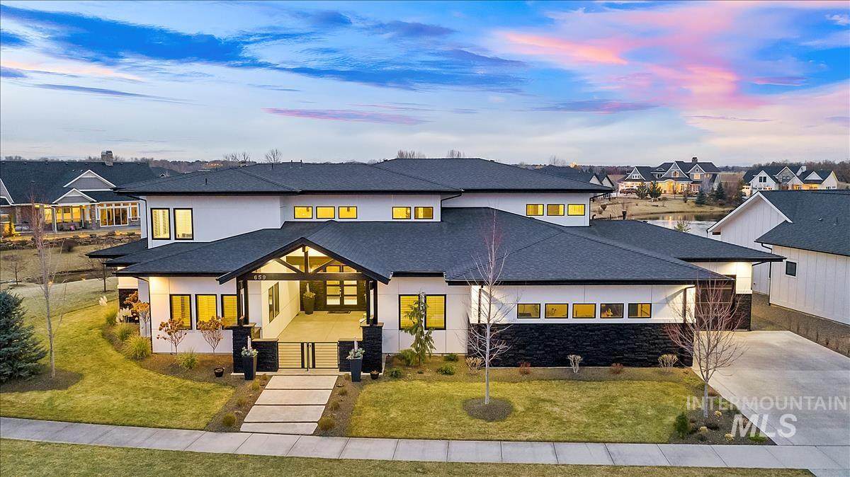 659 Hiddenwood Ln. - Photo 1