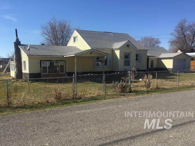 517 Oak St. N. - Photo 1