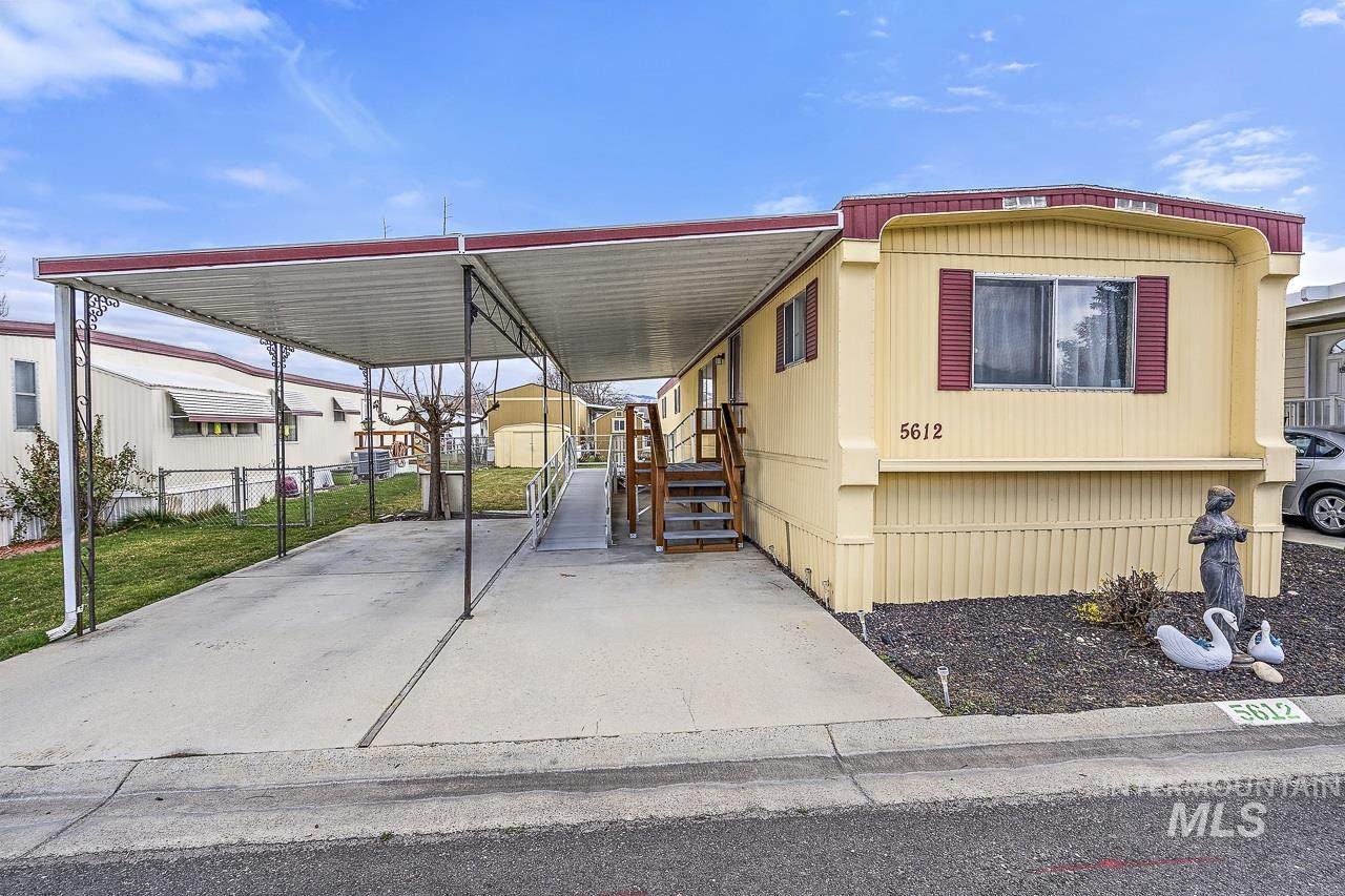 5612 Confederate Ln - Photo 1