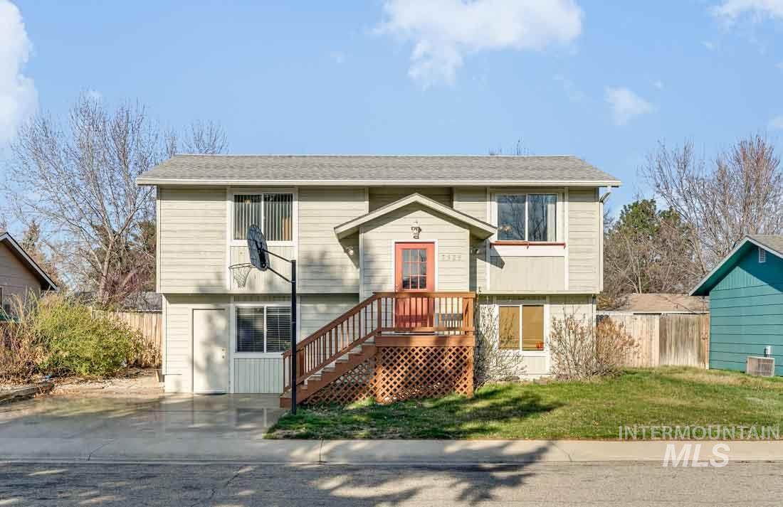 3939 Valley Forge Ave - Photo 1