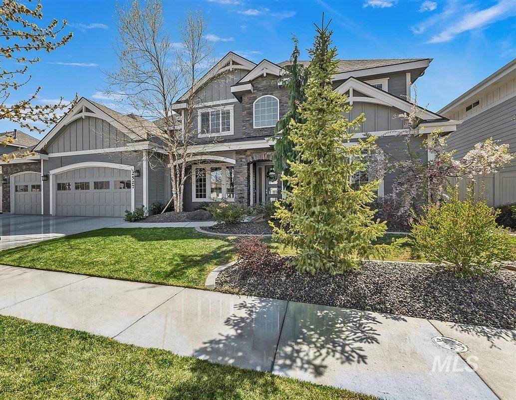 2527 Taormina Drive - Photo 1