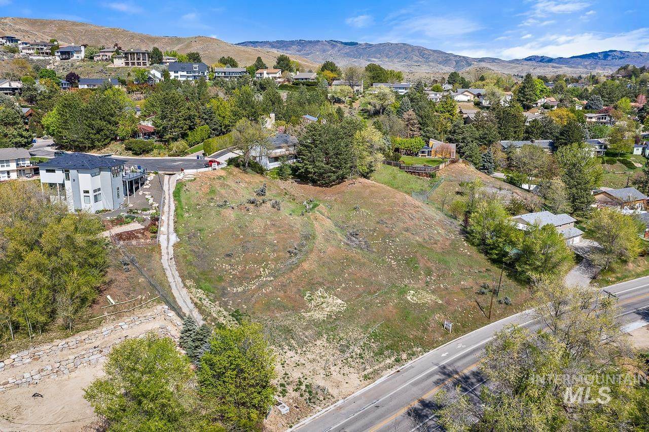 2484 Hill Road - Photo 1