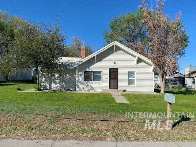 325 7th Ave S - Photo 1