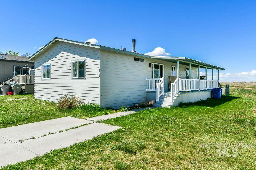 8265 Blue Heaven Ln - Photo 1