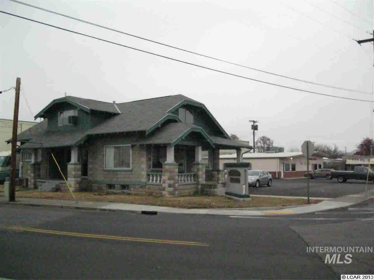 1301 G Street - Photo 1
