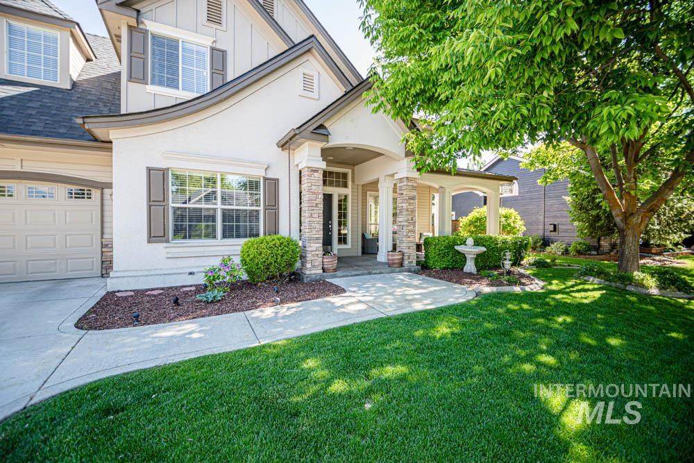 235 Stonewater - Photo 1
