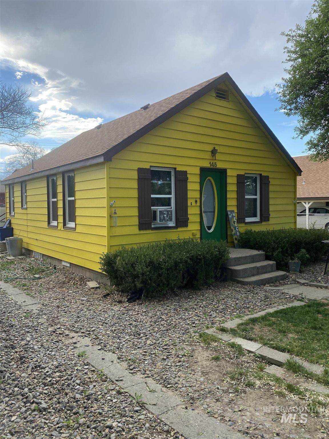 145 Roosevelt - Photo 1
