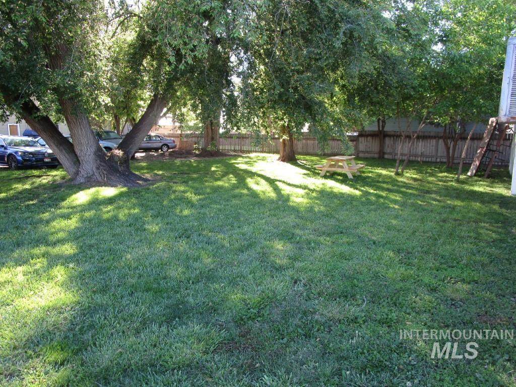 421 N Kimball - Photo 1