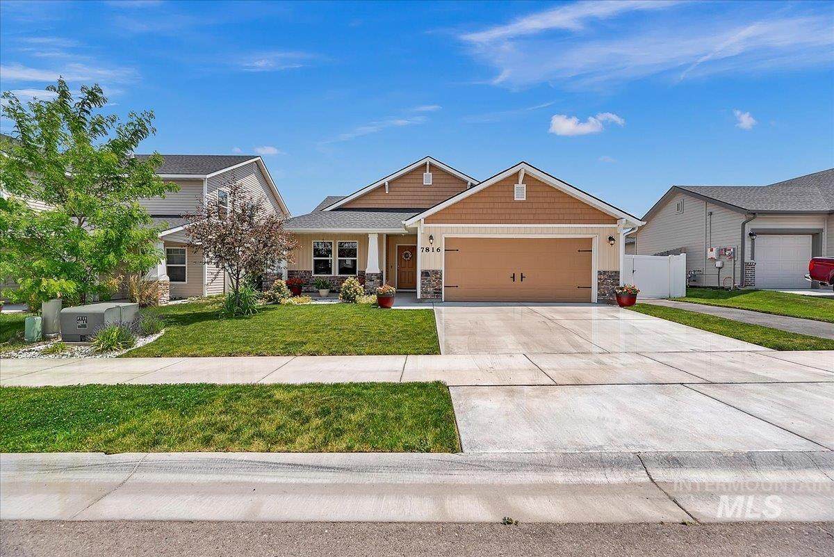 7816 Cape View Way - Photo 1