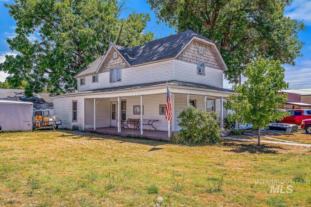 210 3rd St. - Photo 1