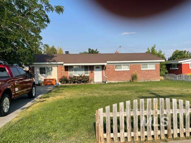 476 Maurice St N - Photo 1