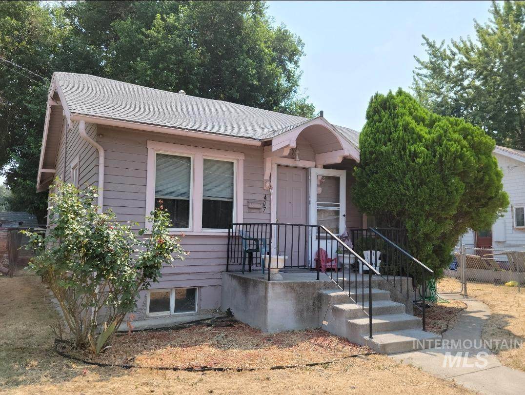 407 11th St - Photo 1