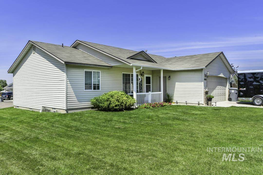 4924 Ashton Ave - Photo 1