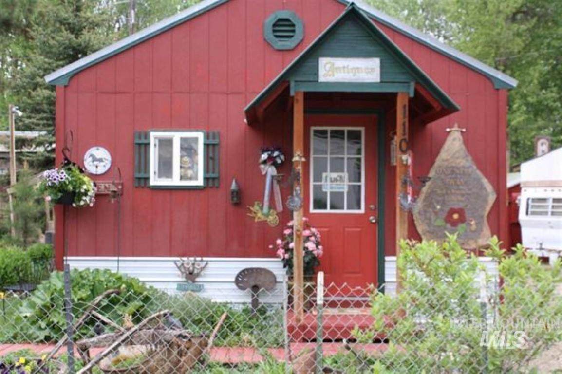 110 Cottonwood St. - Photo 1