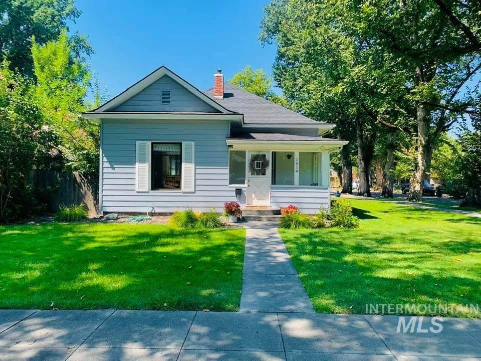 1519 24th Street - Photo 1