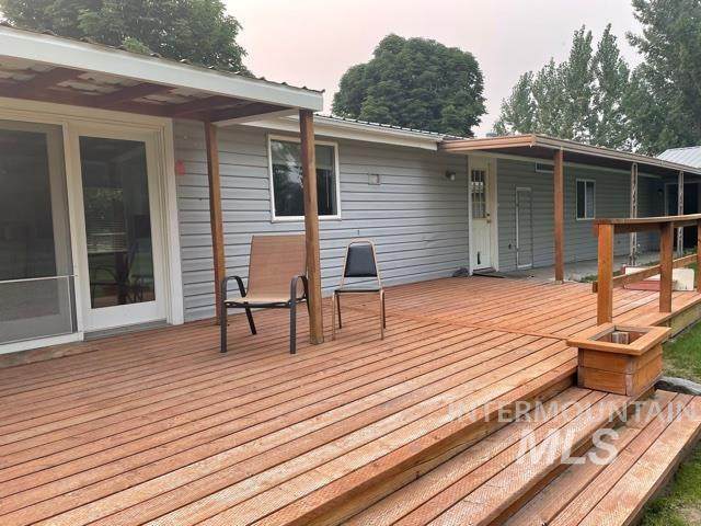 137 Hilltop Court - Photo 1