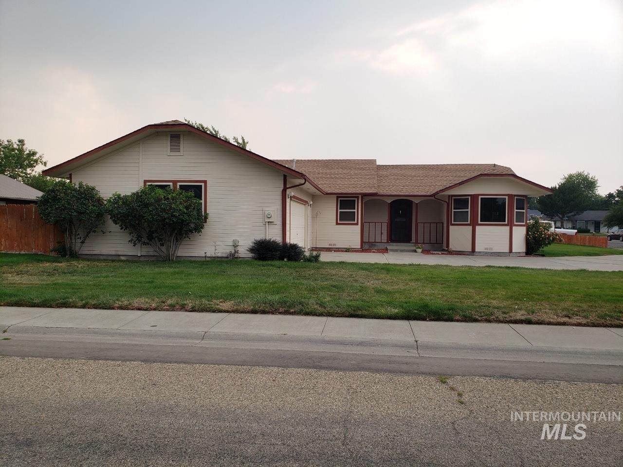 1375 9th N - Photo 1