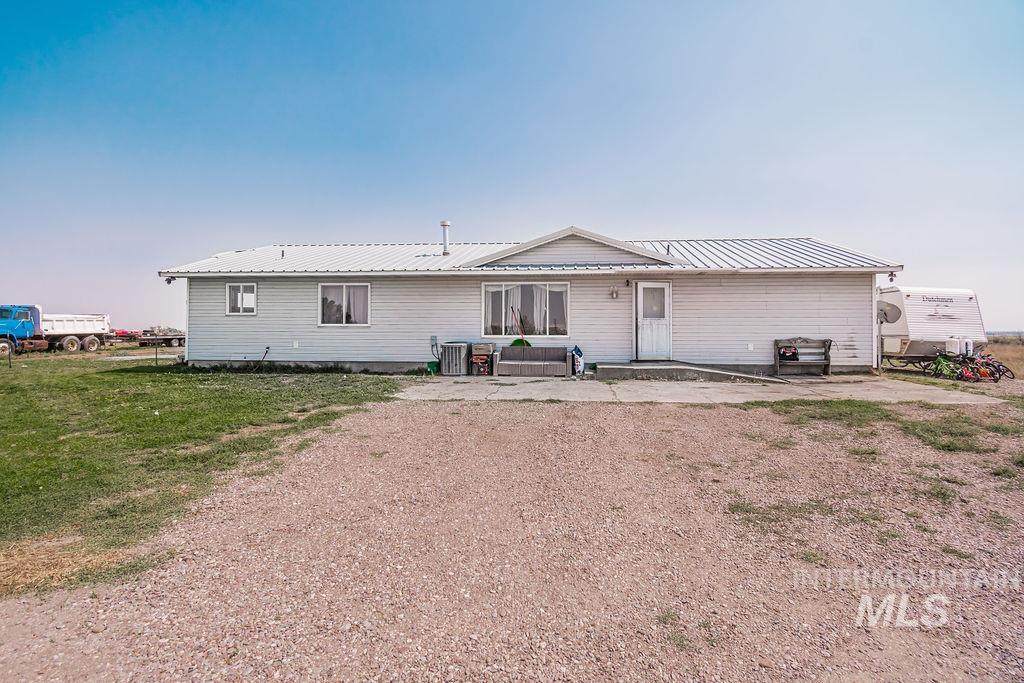755 1600 W - Photo 1