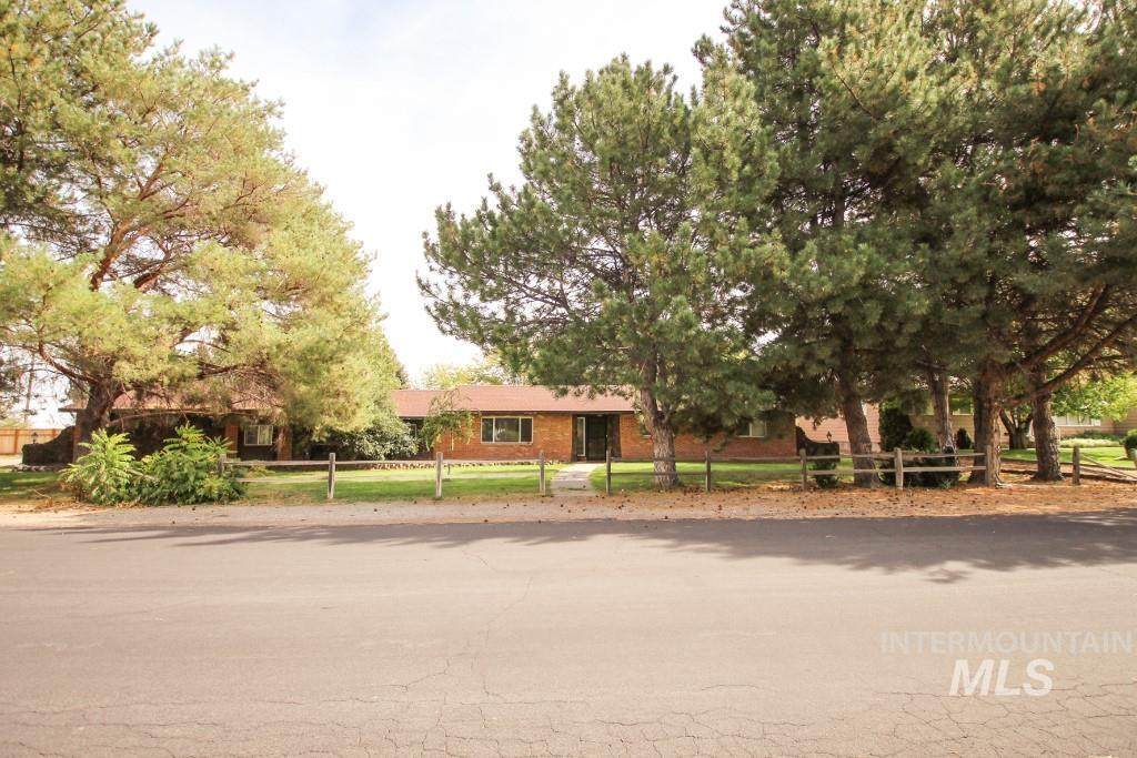 1156 Plain View - Photo 1