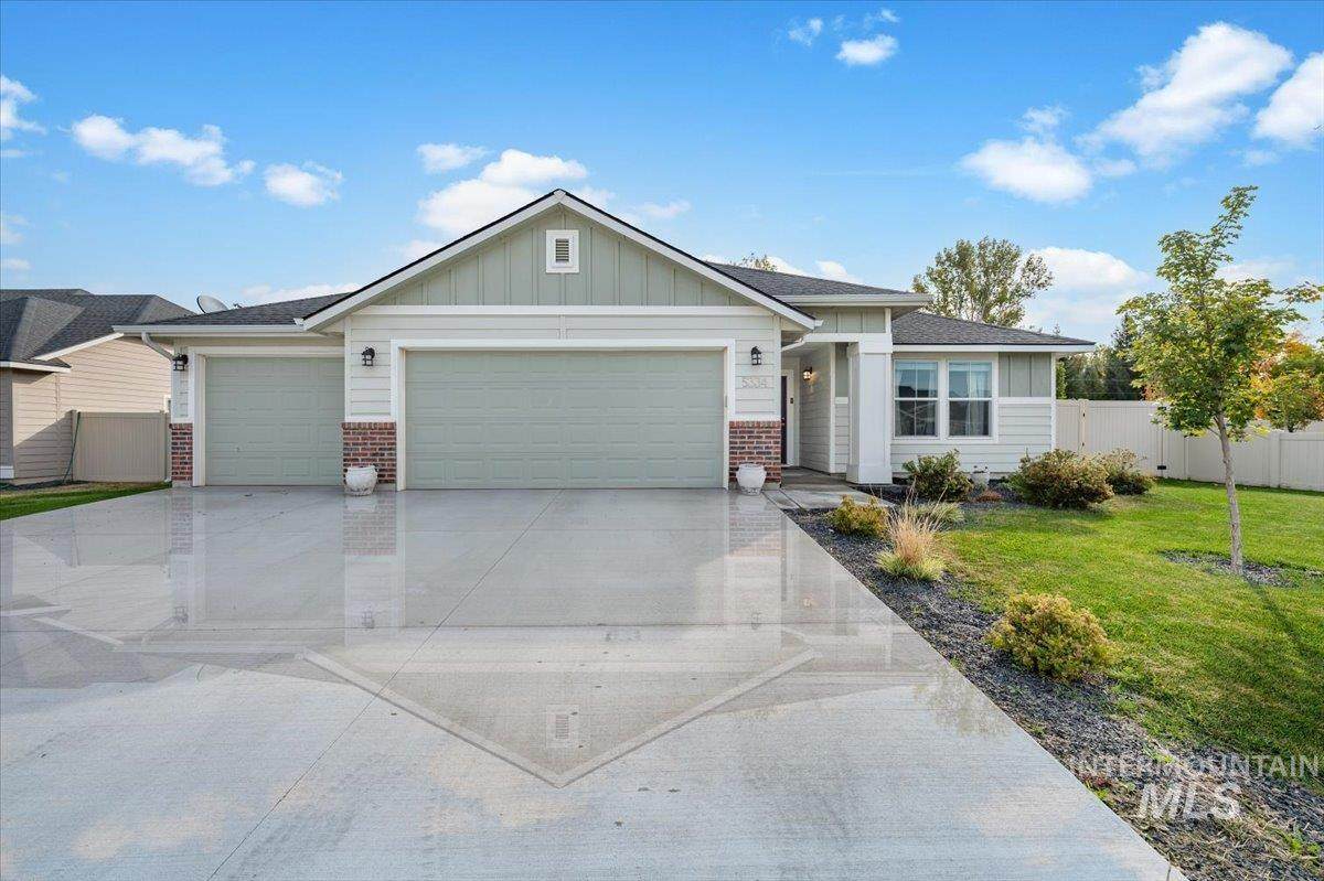 5334 Maplestone Ave - Photo 1