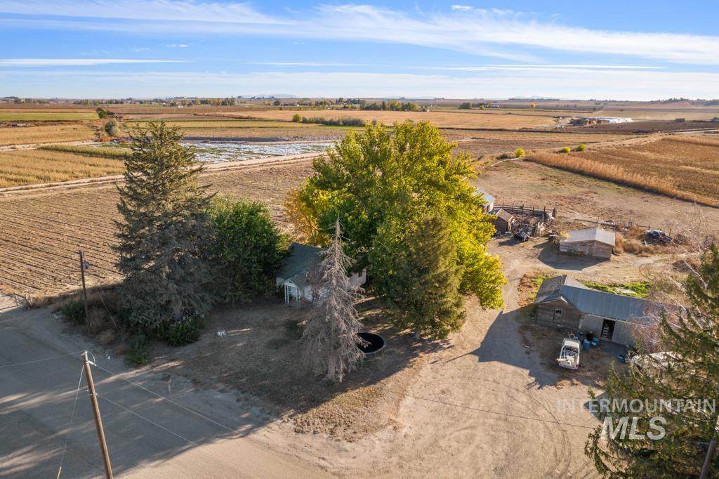 21488 Case Ln - Photo 1