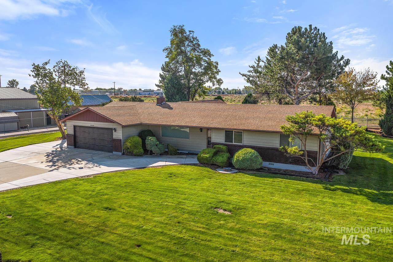 11089 Ustick Road - Photo 1