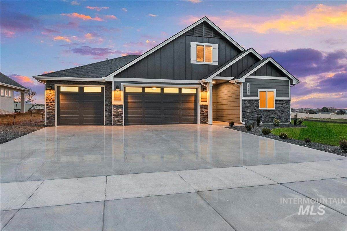 11723 Rana Dr. - Photo 1