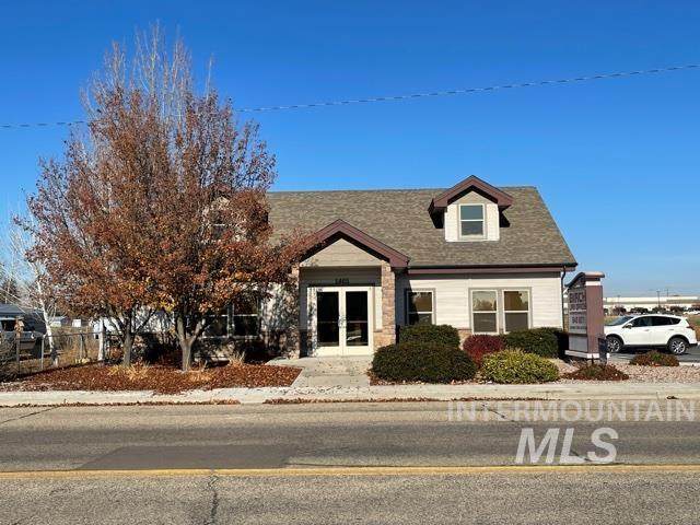 1465 3rd Ave N - Photo 1
