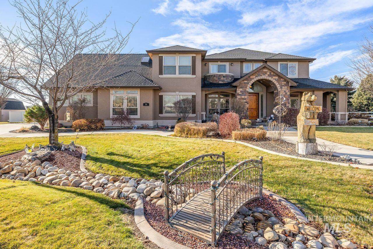55 Arabian Way - Photo 1