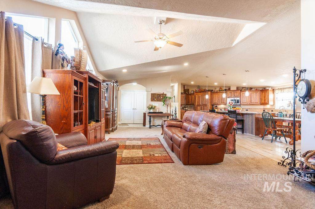 701 Monte Vista - Photo 1