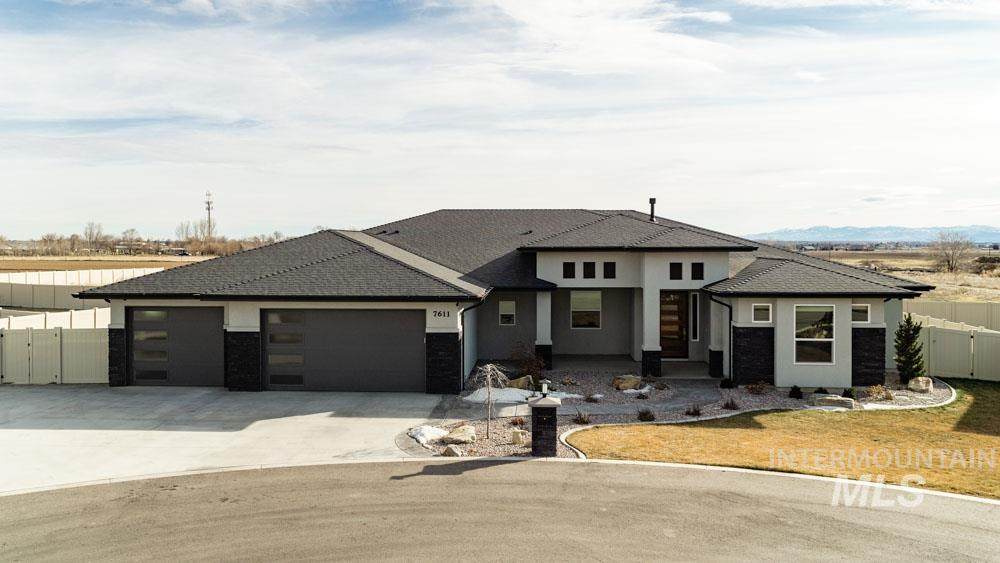 7611 Kyle Ct - Photo 1