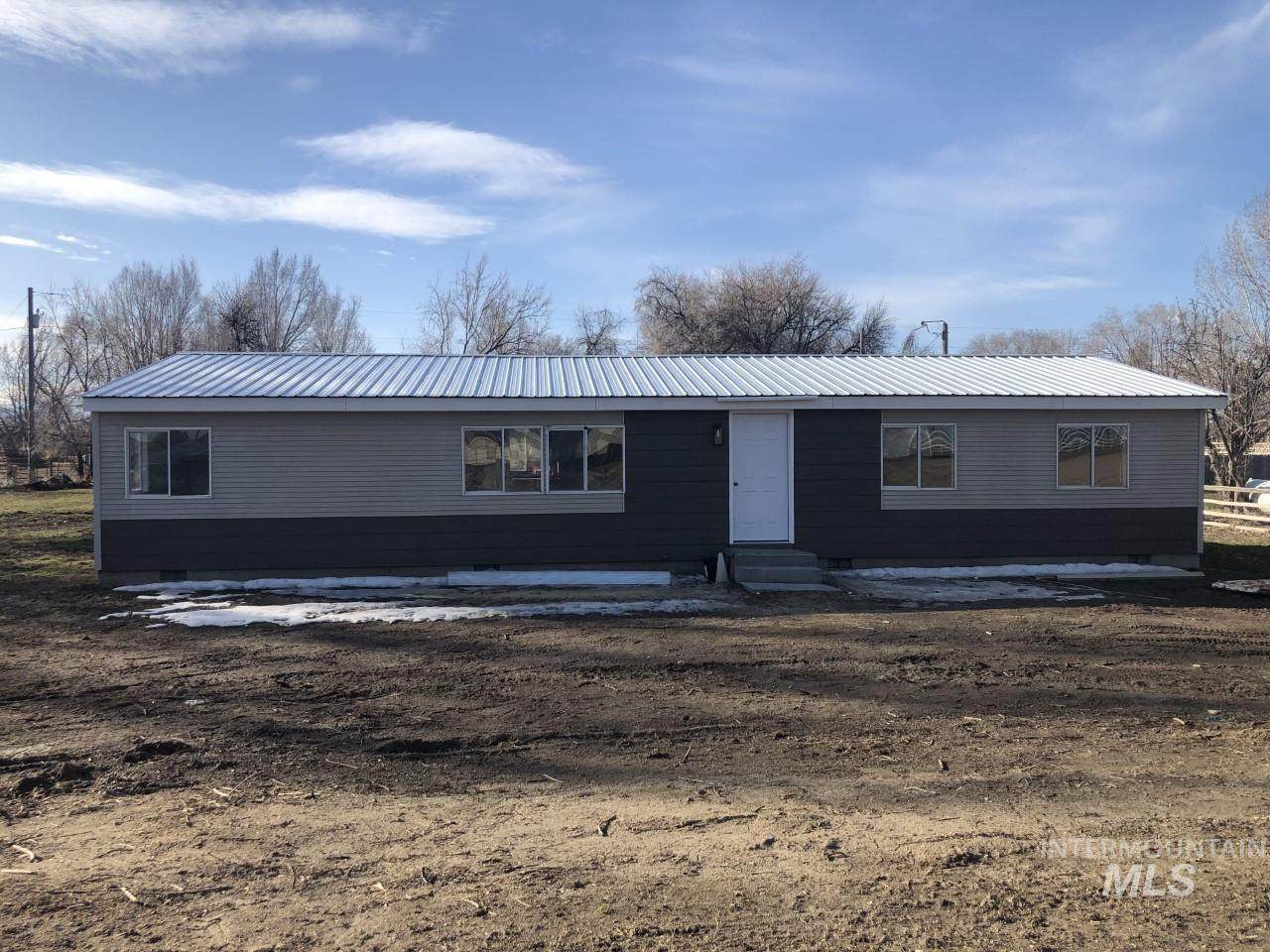 487 45 North - Photo 1