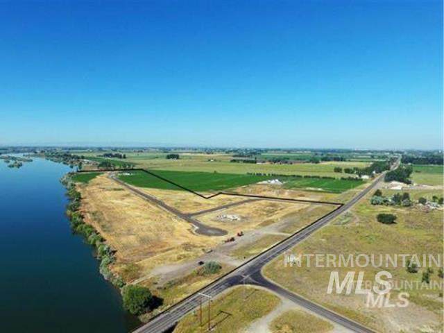 13 Skyline Dr - Photo 1
