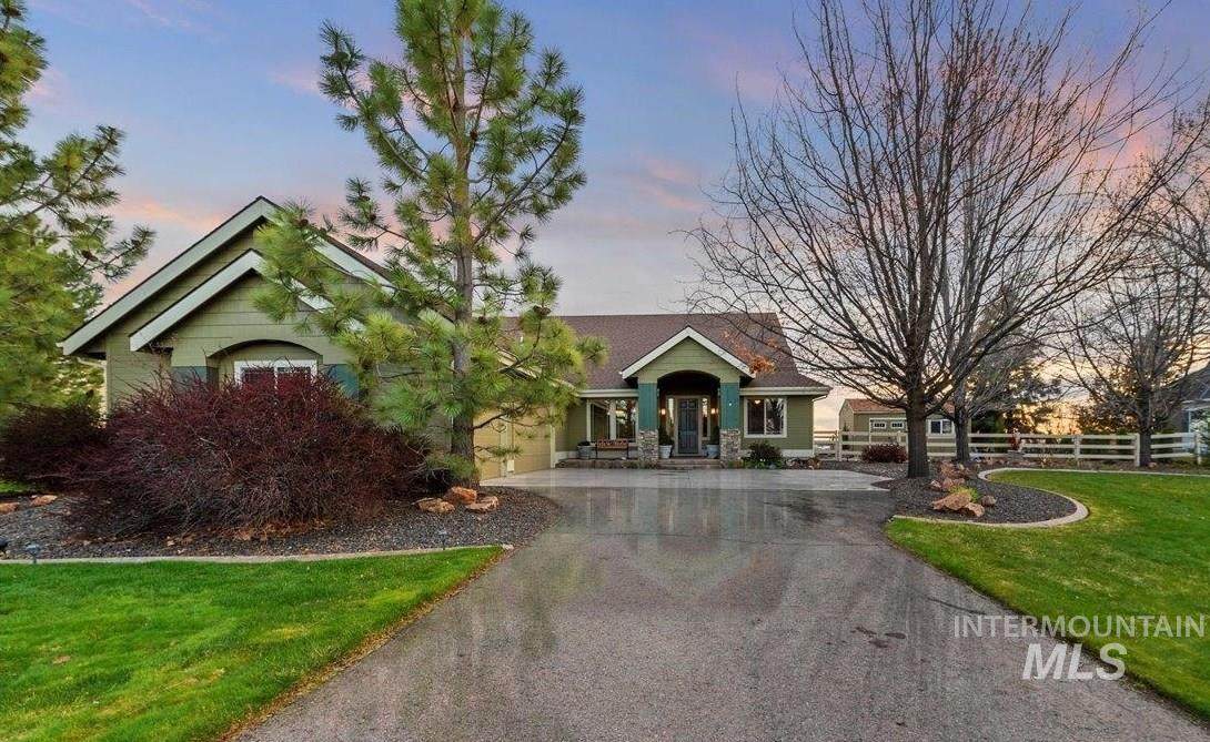 5137 Golden View Court - Photo 1