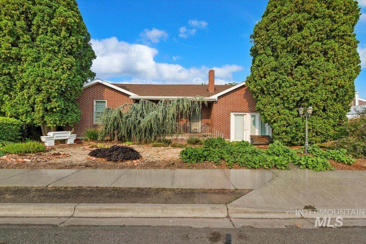 480 State Street - Photo 1