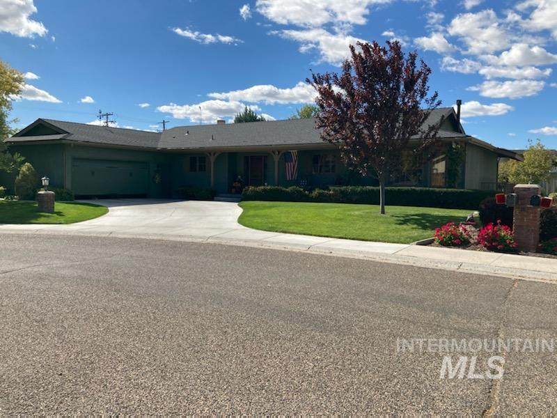 1099 2nd Ave - Photo 1