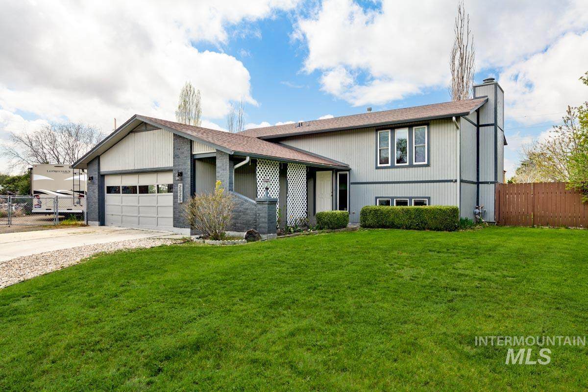 2925 Heritage Ave - Photo 1