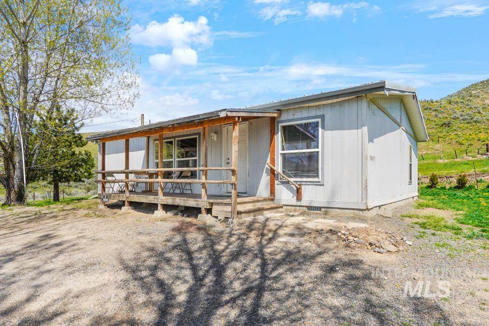1550 Thousand Springs Rd - Photo 1