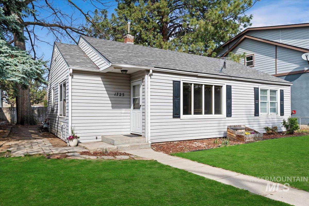 1725 S Longmont - Photo 1