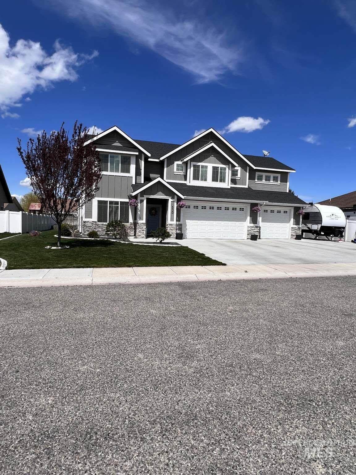 530 Garnet Dr - Photo 1